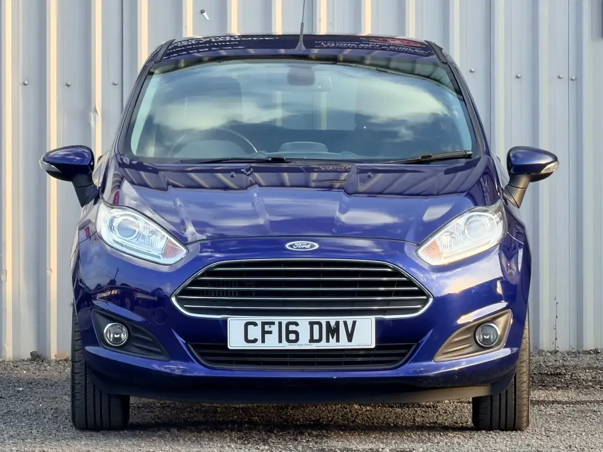 Used Ford Fiesta Titanium 2016 Blue Hatchback
