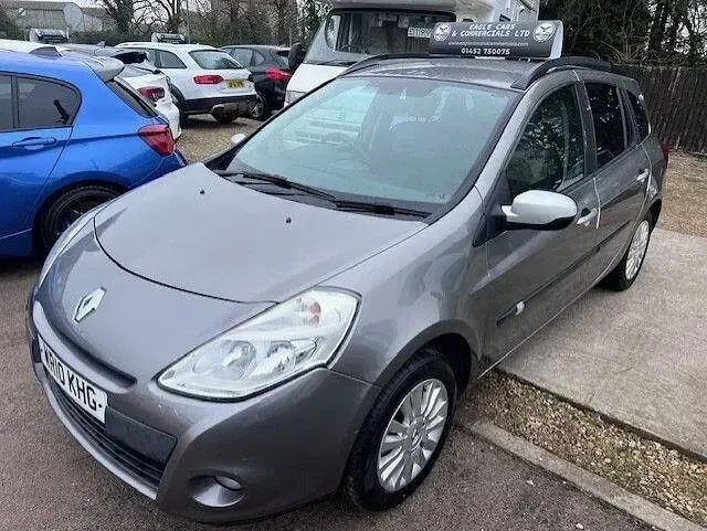Used Renault Clio 86 HP (63 kW) 2010 Grey Estate