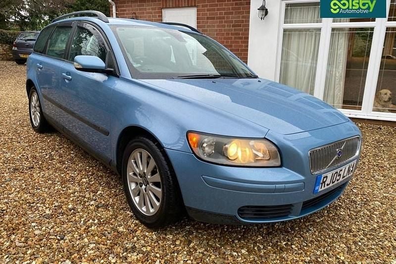 Used Volvo V50 136 HP (100 kW) 2005 Blue Estate