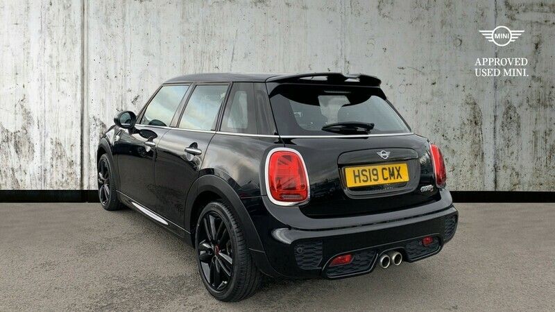 Used Mini Cooper S Hatch 189 HP (139 kW) 2019 Black Hatchback
