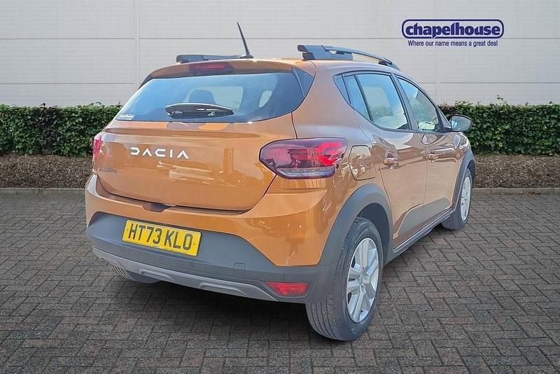 Begagnad Dacia Sandero Expression 2023 Orange Halvkombi