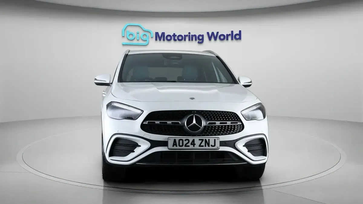 Used Mercedes GLA250 Executive 218 HP (160 kW) 2024 White SUV