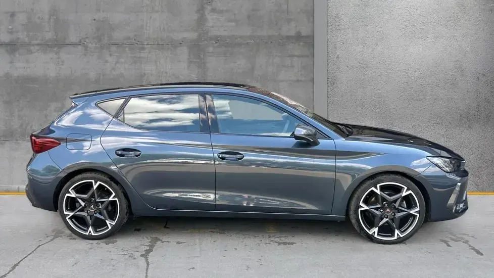 Used Cupra Leon 150 HP (110 kW) 2025 Grey