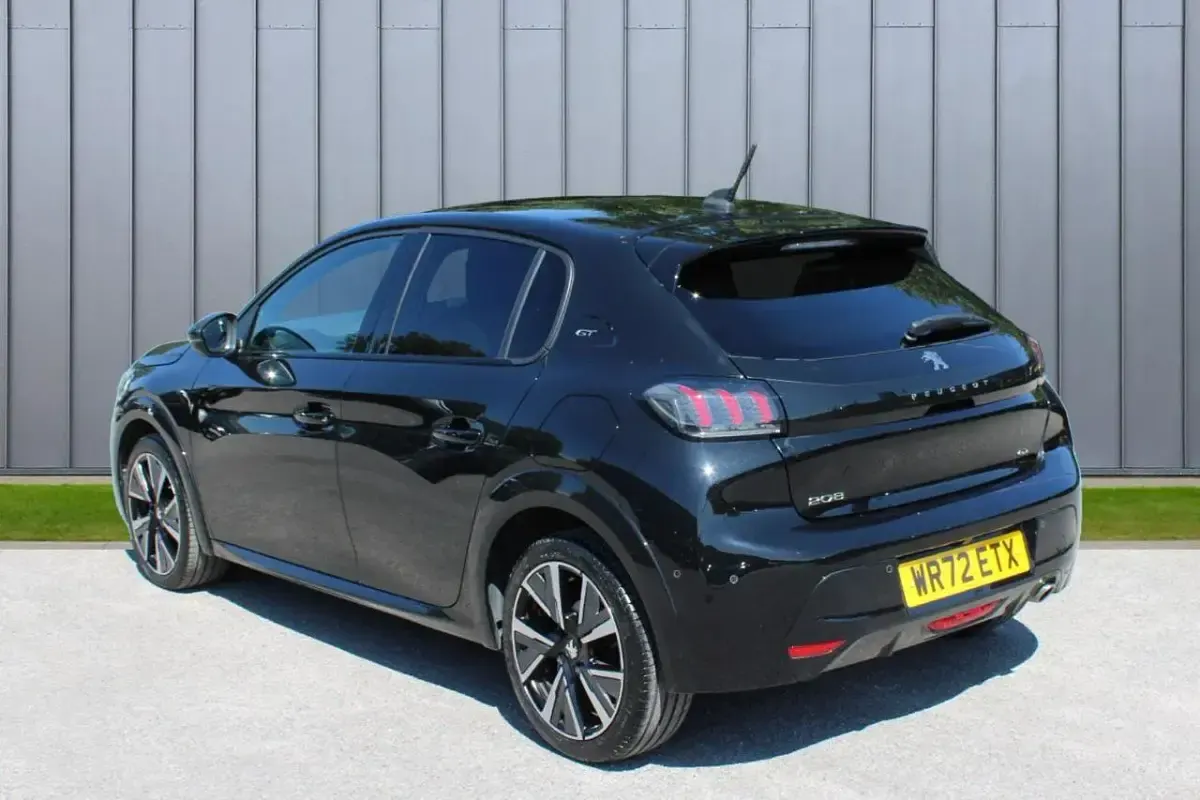Used Peugeot 208 GT 99 HP (72 kW) 2022 Black Hatchback