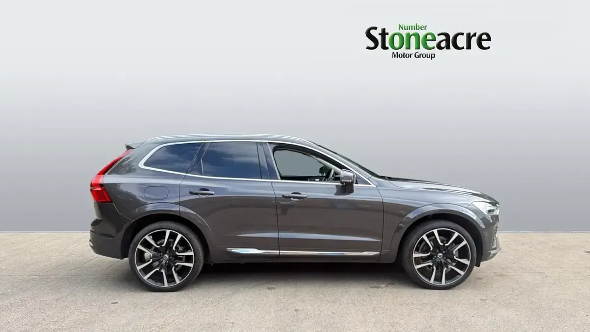 Used Volvo XC60 Ultra 250 HP (183 kW) 2025 Grey SUV