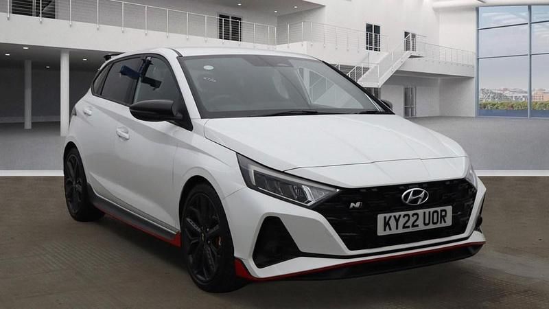 White Used 2022 Hyundai i20 Hatchback | £19,799 (Good price) - Image 1/4