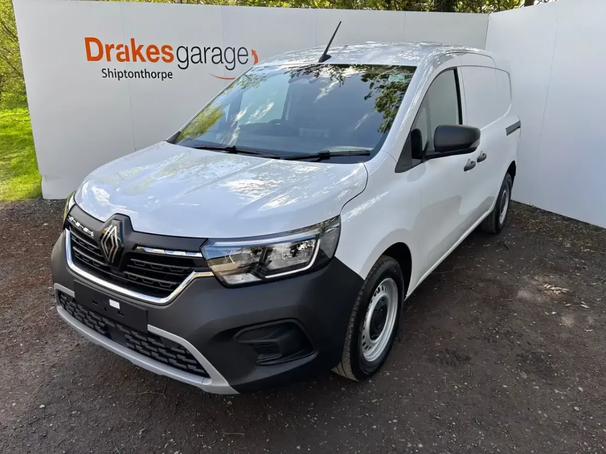 New Renault Kangoo 2026 White MPV