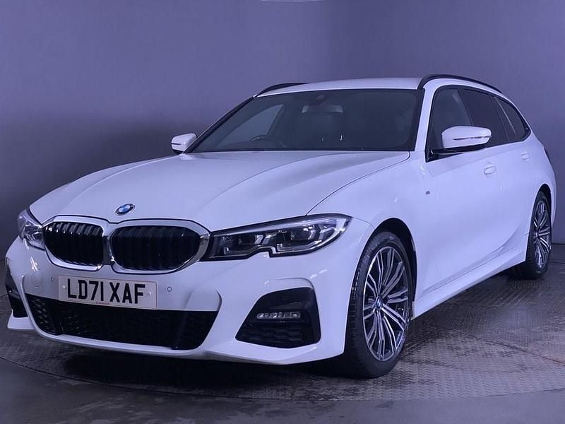 Used BMW 318 M Sport 150 HP (110 kW) 2021 White Estate