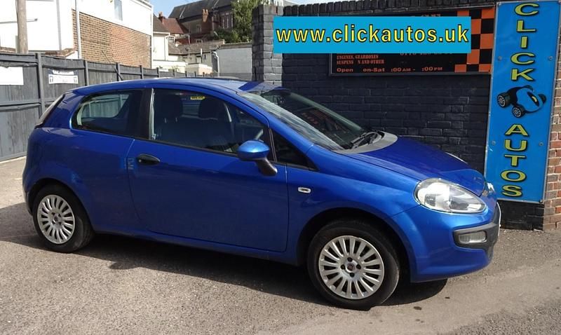 Used Fiat Punto Evo Active 69 HP (50 kW) 2011 Blue Hatchback