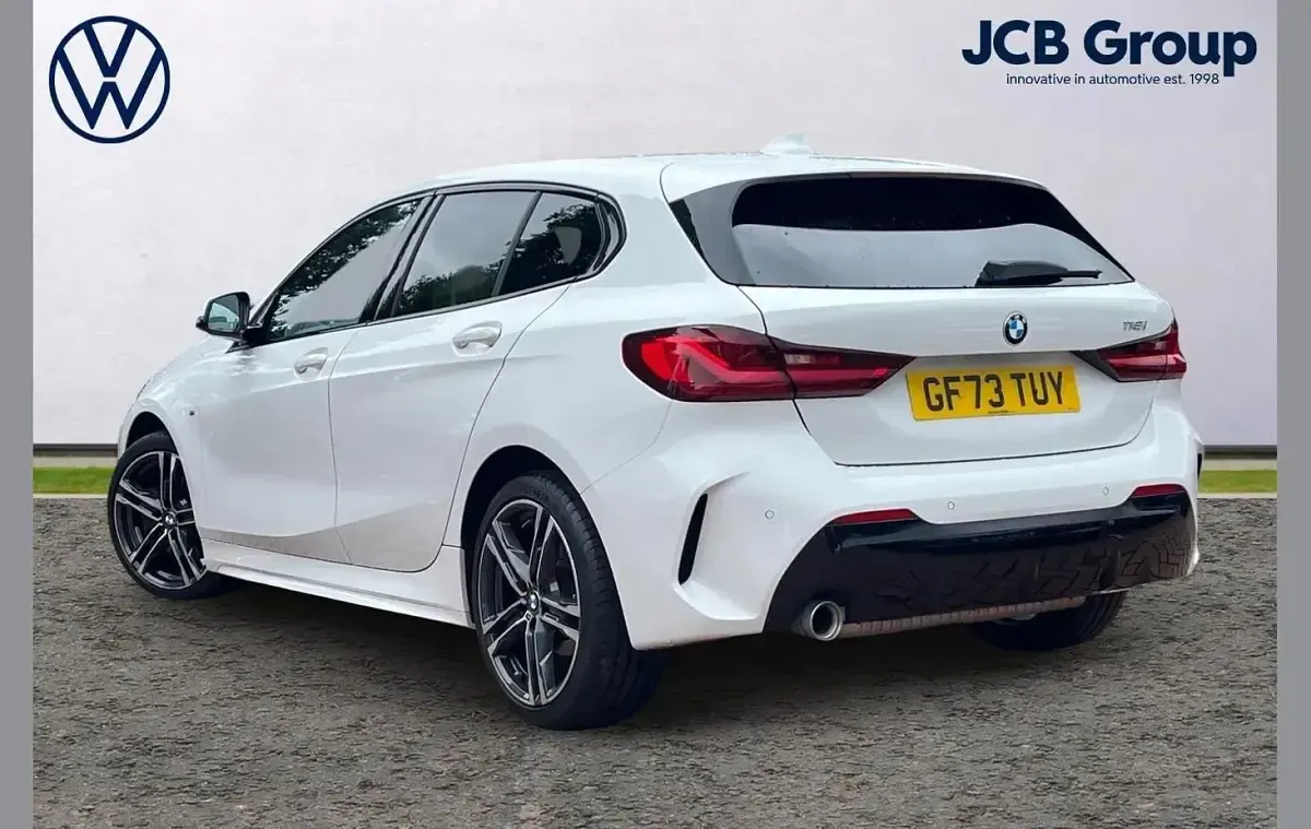 Used BMW 118 M Sport 134 HP (98 kW) 2023 White Hatchback