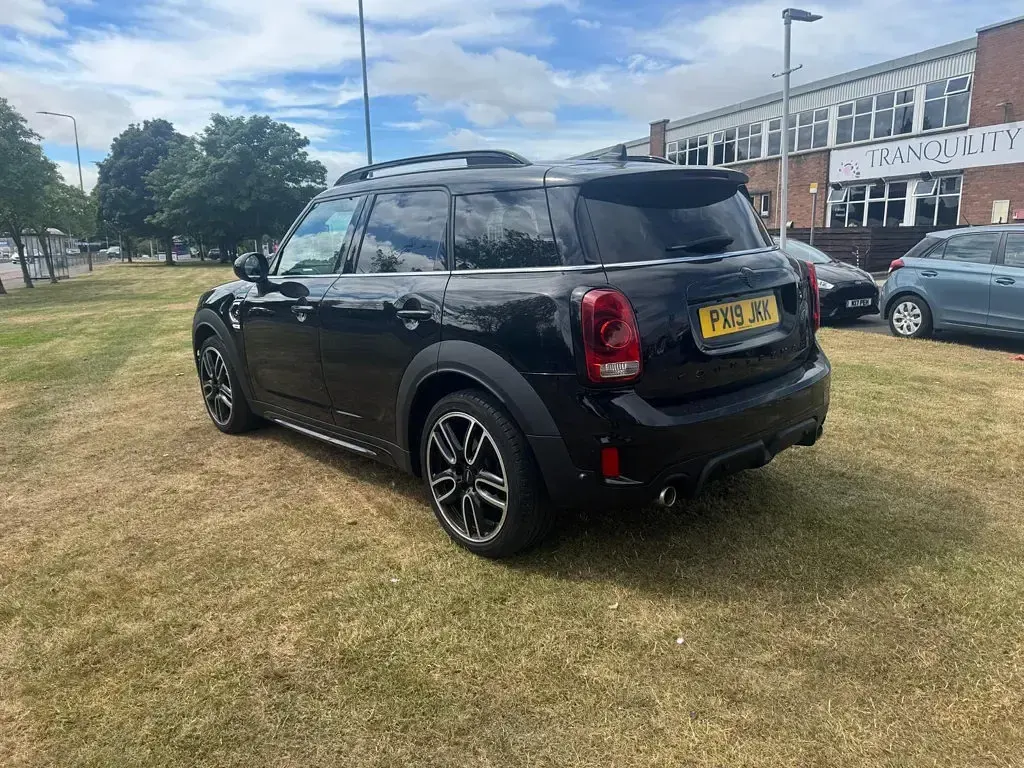 Used Mini Cooper S Countryman Sport 192 HP (141 kW) 2019 Black SUV