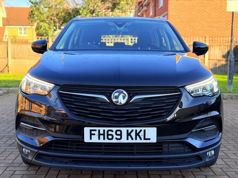 Used Vauxhall Grandland X 2019 Black SUV