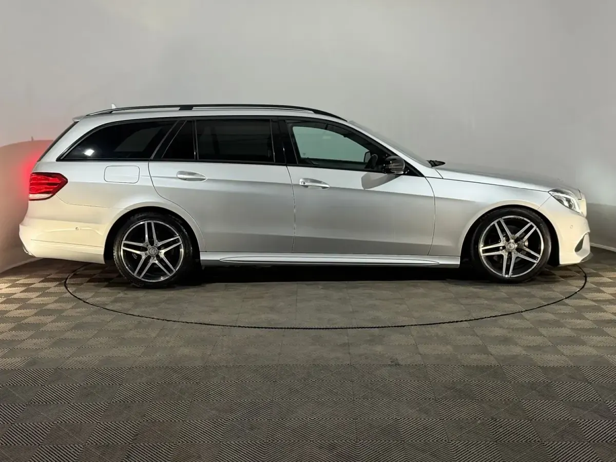 Second-hand Mercedes E250 AMG 201 CP (147 kW) 2015 Argintiu Break