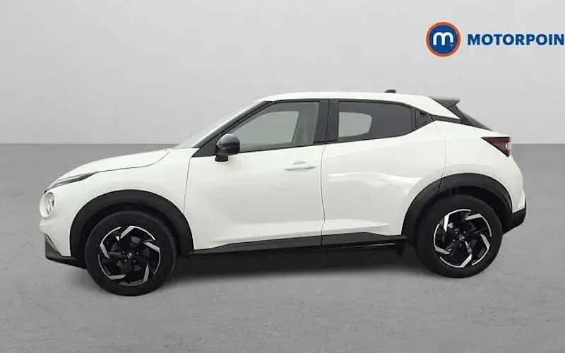 Used Nissan Juke N-Connecta 114 HP (83 kW) 2023 White SUV