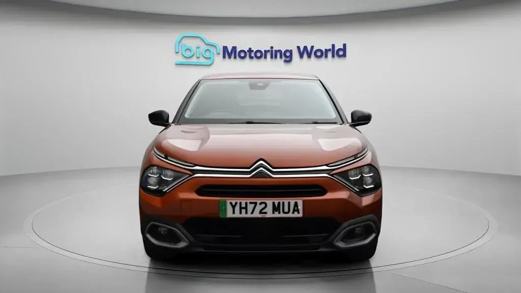 Used Citroën e-C4 Shine 100 kW (136 HP) 2022 Brown Hatchback