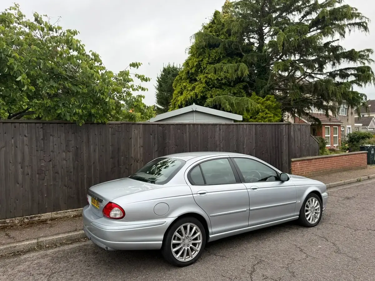 Used Jaguar X-type Classic 130 HP (95 kW) 2006 Silver Sedan