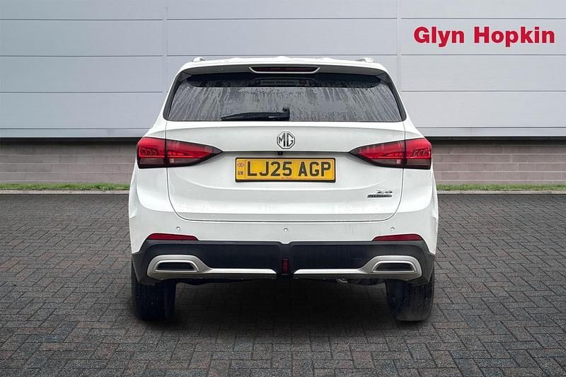 Used MG ZS Trophy 2025 White Hatchback