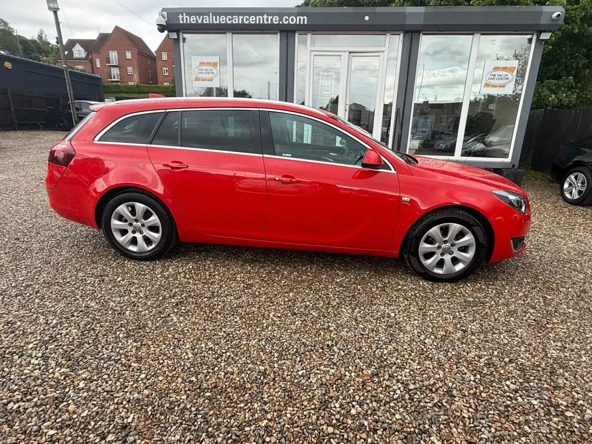 Usado Vauxhall Insignia Elite 136 CV (100 kW) 2017 Rojo Familiar