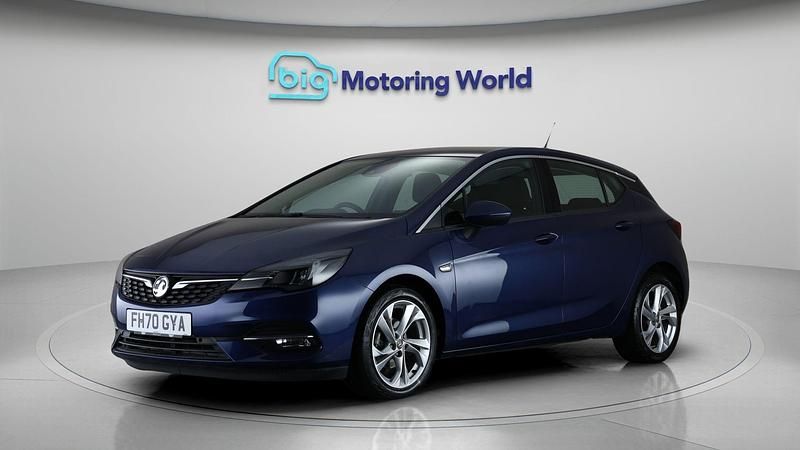 Used Vauxhall Astra SRi 122 HP (89 kW) 2021 Blue Hatchback