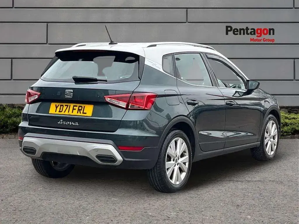 Used Seat Arona Xperience 108 HP (79 kW) 2021 Green SUV