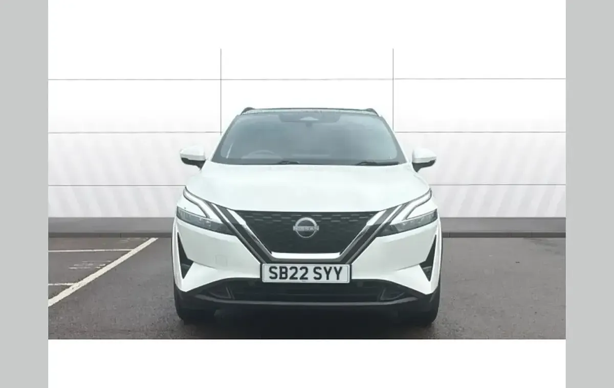 Used Nissan Qashqai Tekna 155 HP (114 kW) 2022 White SUV