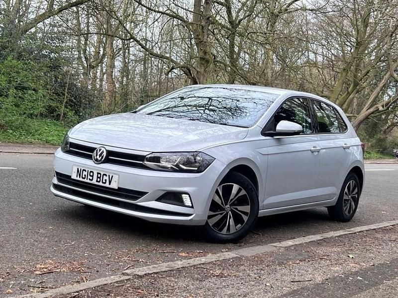 Used VW Polo SE 65 HP (47 kW) 2019 Silver Hatchback