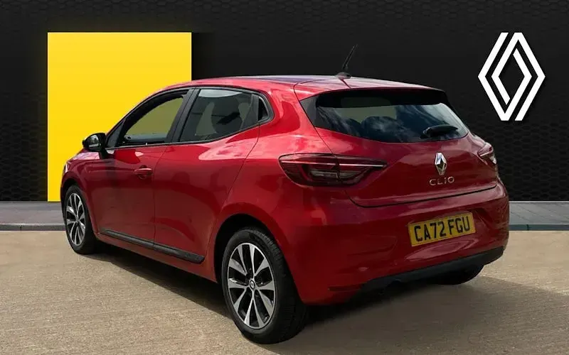 Used Renault Clio Evolution 90 HP (66 kW) 2022 Red Hatchback