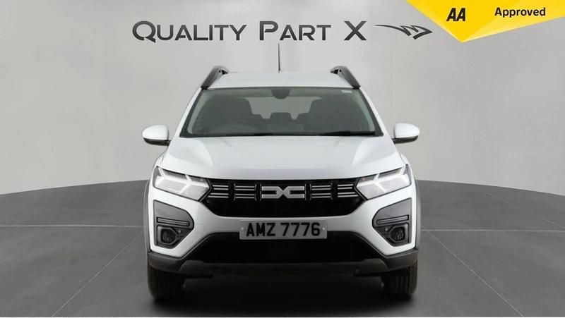 Used Dacia Jogger Expression 110 HP (80 kW) 2023 White MPV