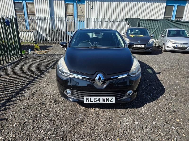 Used Renault Clio IV Dynamique 90 HP (66 kW) 2014 Black Hatchback
