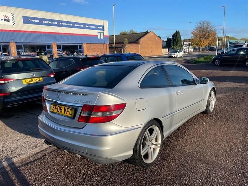 Begagnad Mercedes CLC200 184 HK (135 kW) 2008 Silver Halvkombi