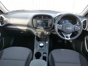 Used Kia Soul Urban 134 HP (98 kW) 2023 Orange SUV