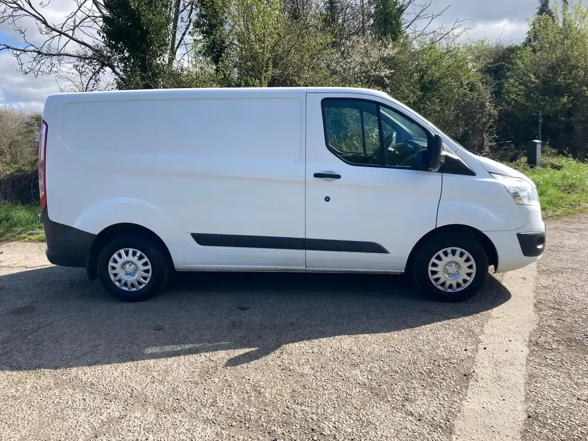 Used Ford Transit Custom Trend 130 HP (95 kW) 2017 White Van