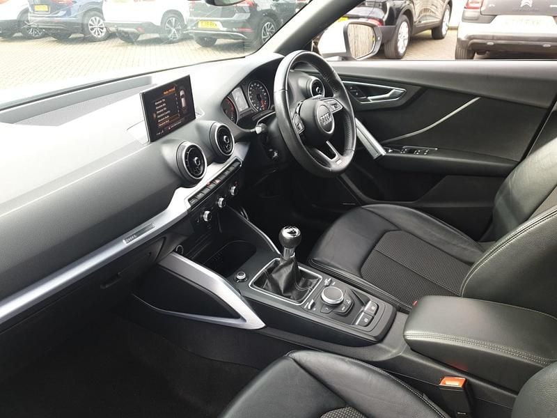Begagnad Audi Q2 S-Line 150 HK (110 kW) 2017 Vit SUV