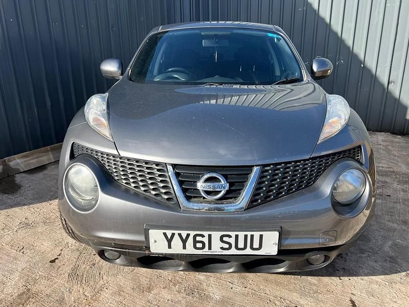 Usado Nissan Juke Acenta 117 CV (86 kW) 2012 Gris SUV