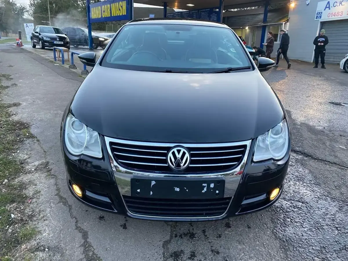 Used VW Eos Individual 140 HP (102 kW) 2009 Black Cabriolet