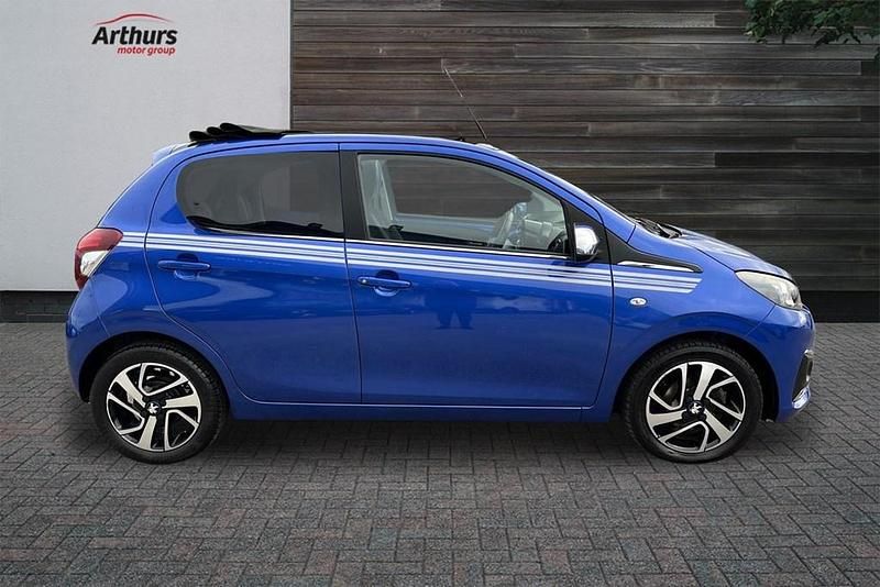 Used Peugeot 108 Collection 71 HP (52 kW) 2018 Blue Hatchback