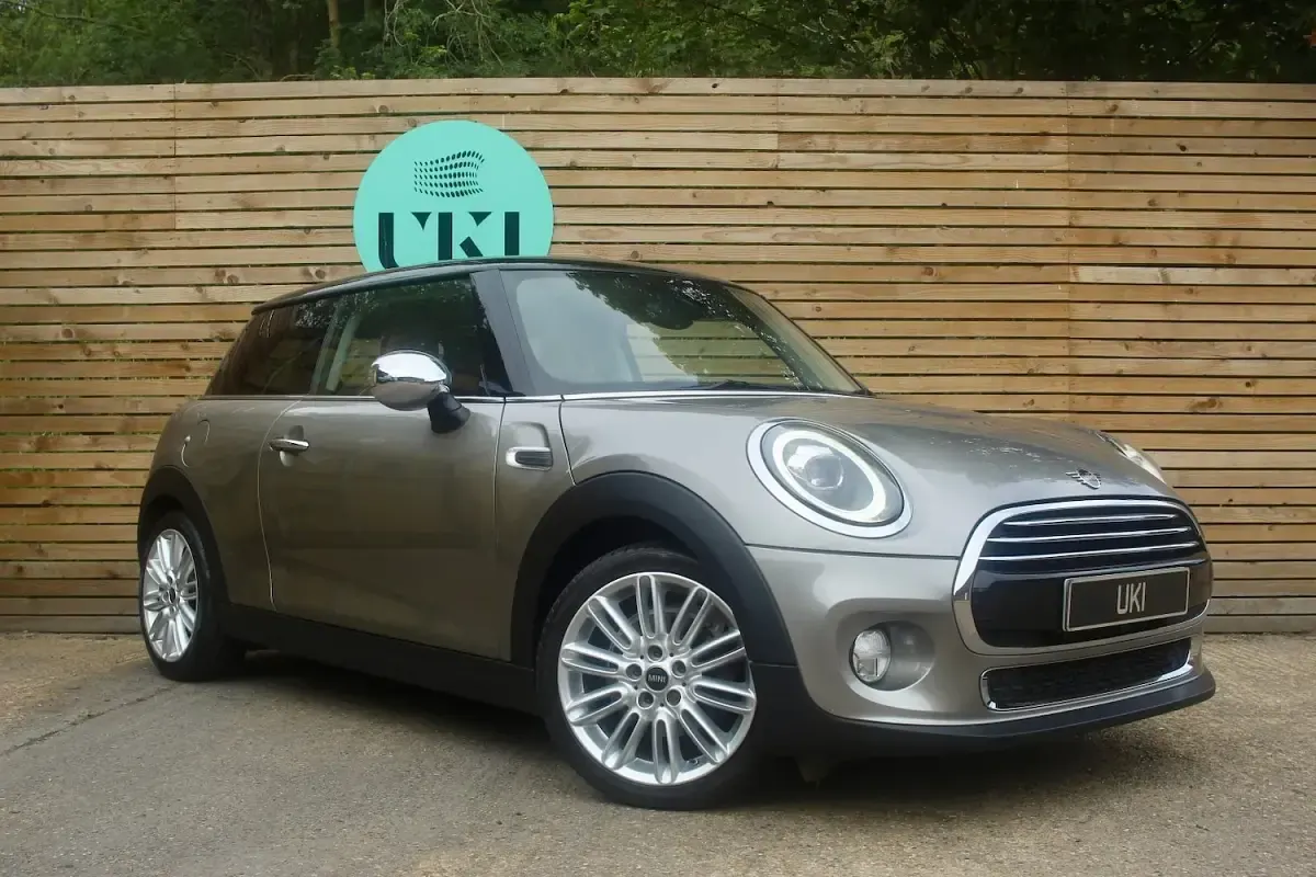 Used Mini Cooper Exclusive 2019 Silver Hatchback