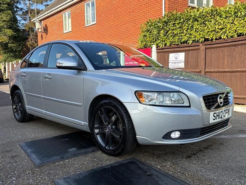Used Volvo S40 SE 150 HP (110 kW) 2012 Silver Sedan