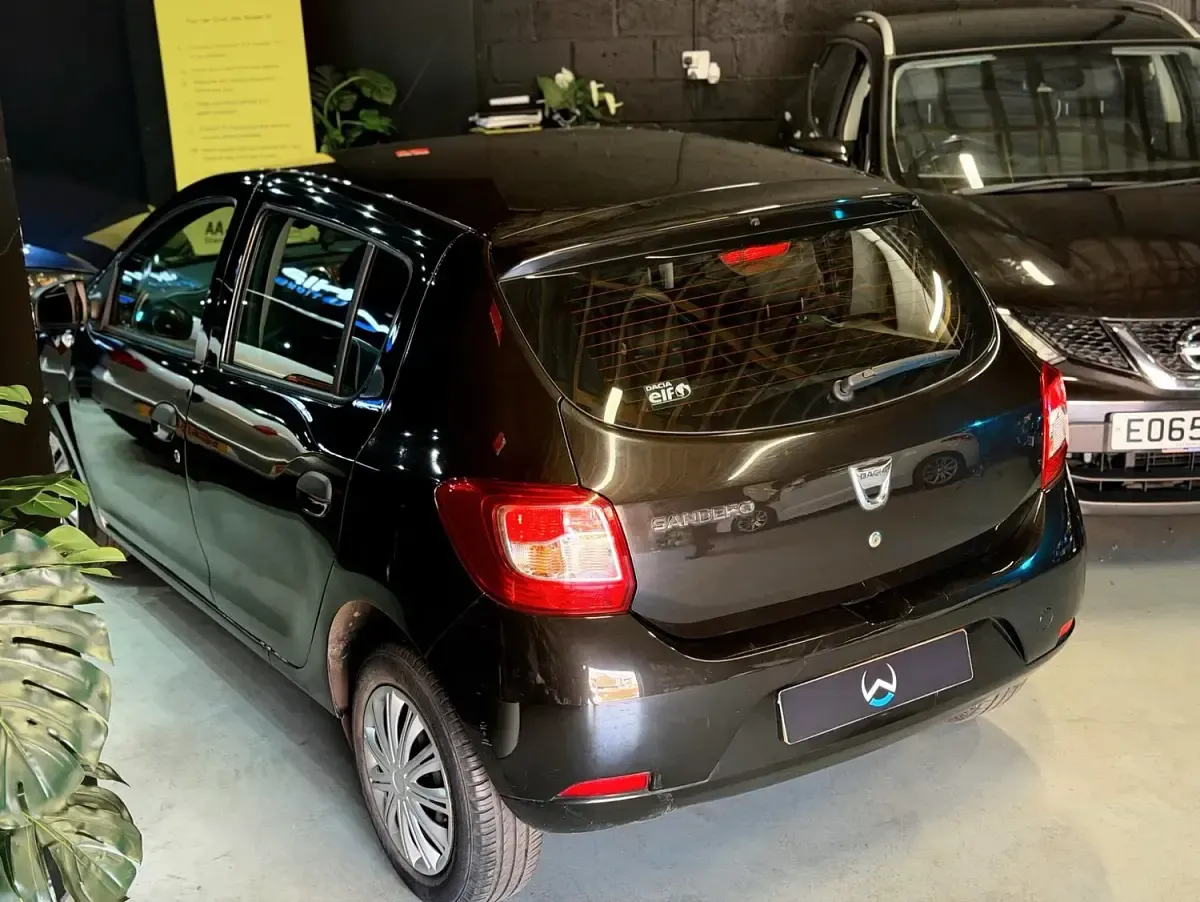 Used Dacia Sandero Ambiance 75 HP (55 kW) 2016 Black Hatchback