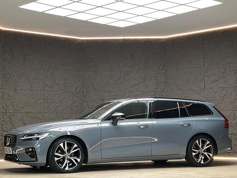Used Volvo V60 Plus 163 HP (119 kW) 2022 Grey Estate
