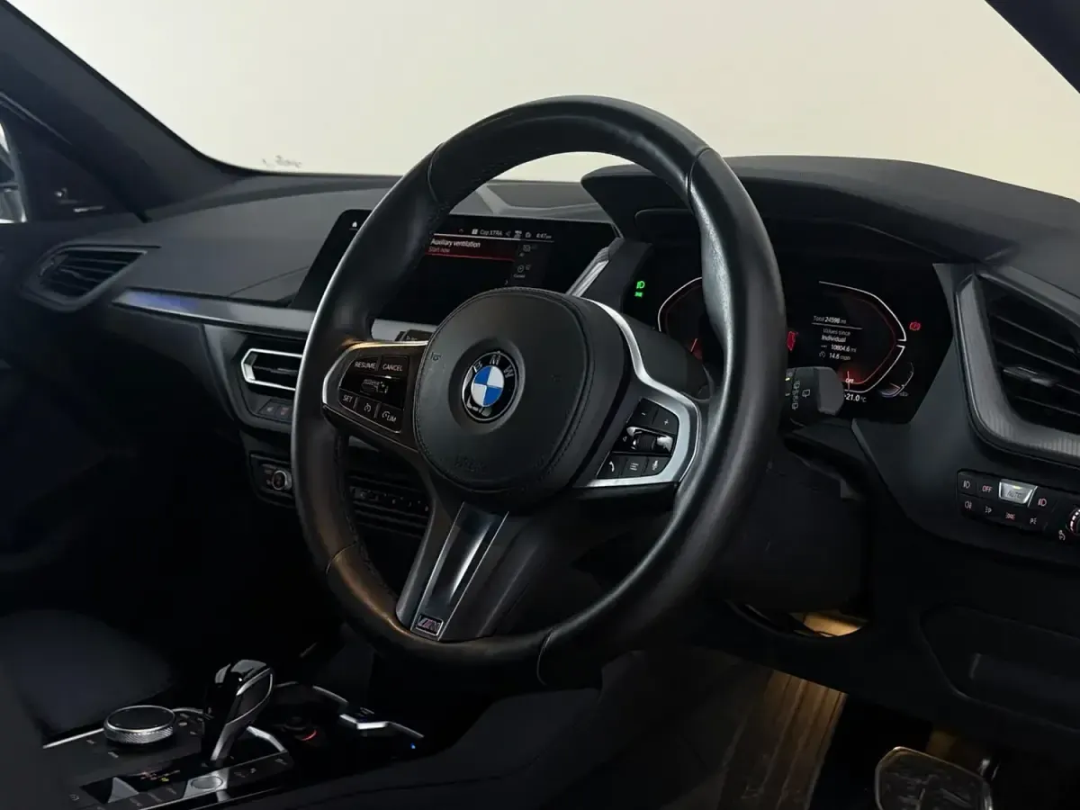 Used BMW 118 M Sport 136 HP (100 kW) 2021 White Hatchback