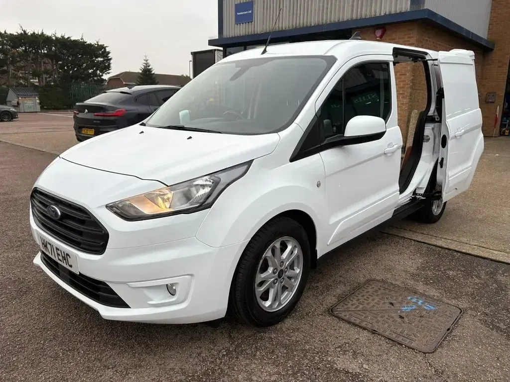 Used Ford Transit Connect Limited 2021 White MPV