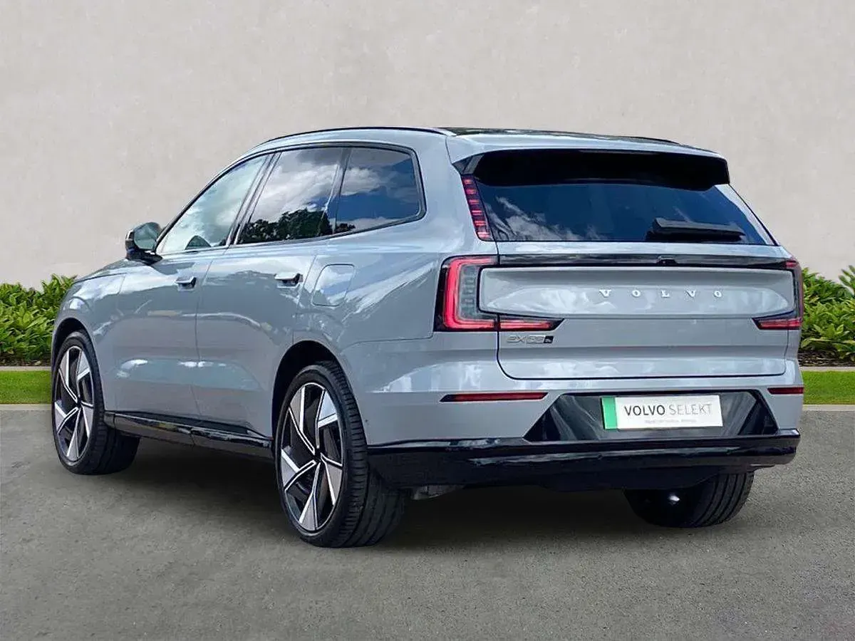 New Volvo EX90 Ultra 300 kW (408 HP) 2026 Vapour grey SUV