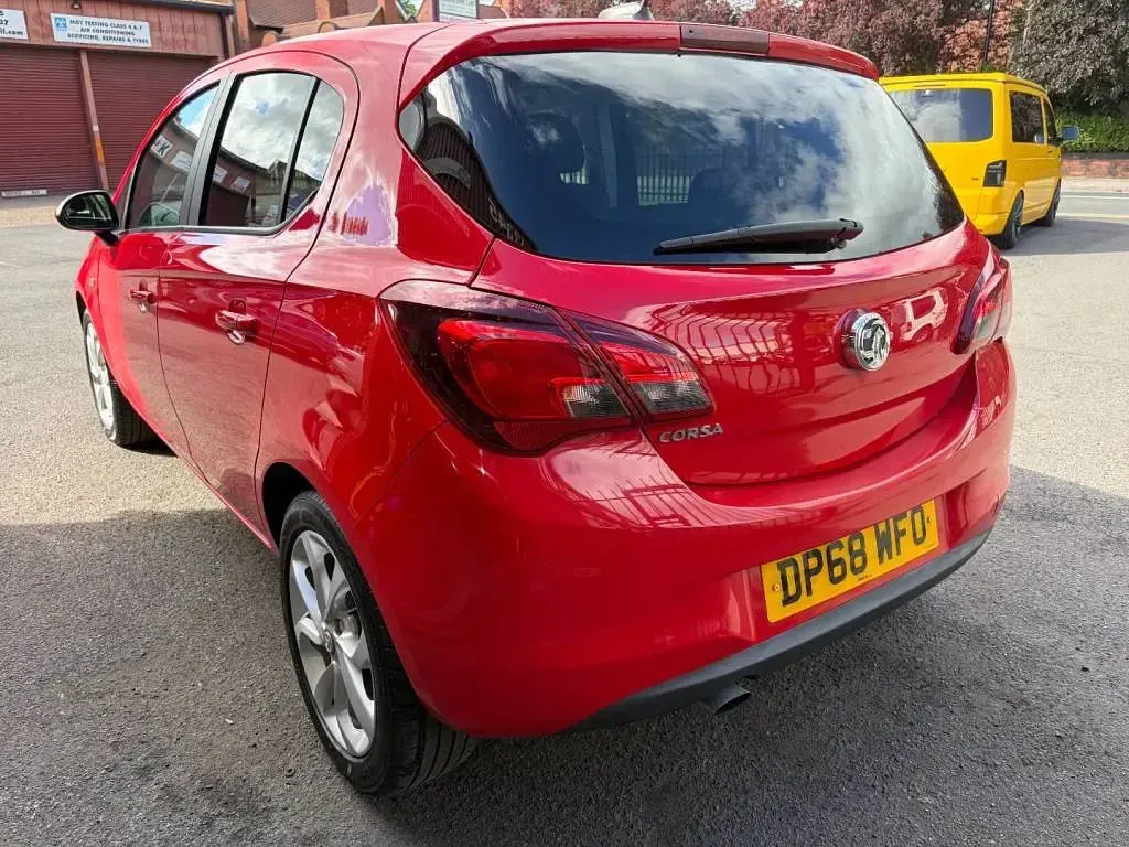 Used Vauxhall Corsa Sport 75 HP (55 kW) 2018 Red Hatchback
