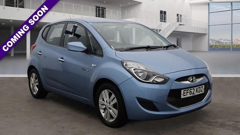 Used Hyundai ix20 Active 115 HP (84 kW) 2012 Blue Hatchback