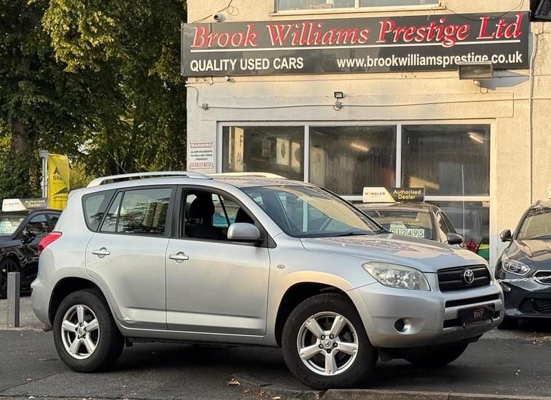 Silver Used 2009 Toyota RAV4 SUV | £2,495 - Image 1/4
