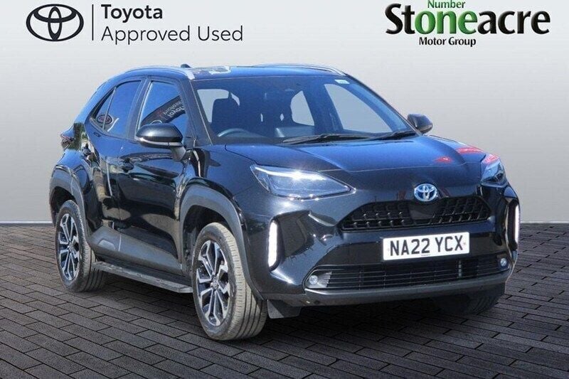 Used 2022 Toyota Yaris Hybrid Design SUV | £19,250 (Good price) - Image 1/1