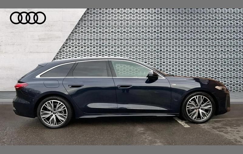 Used Audi A5 S-Line 200 HP (147 kW) 2025 Blue Estate