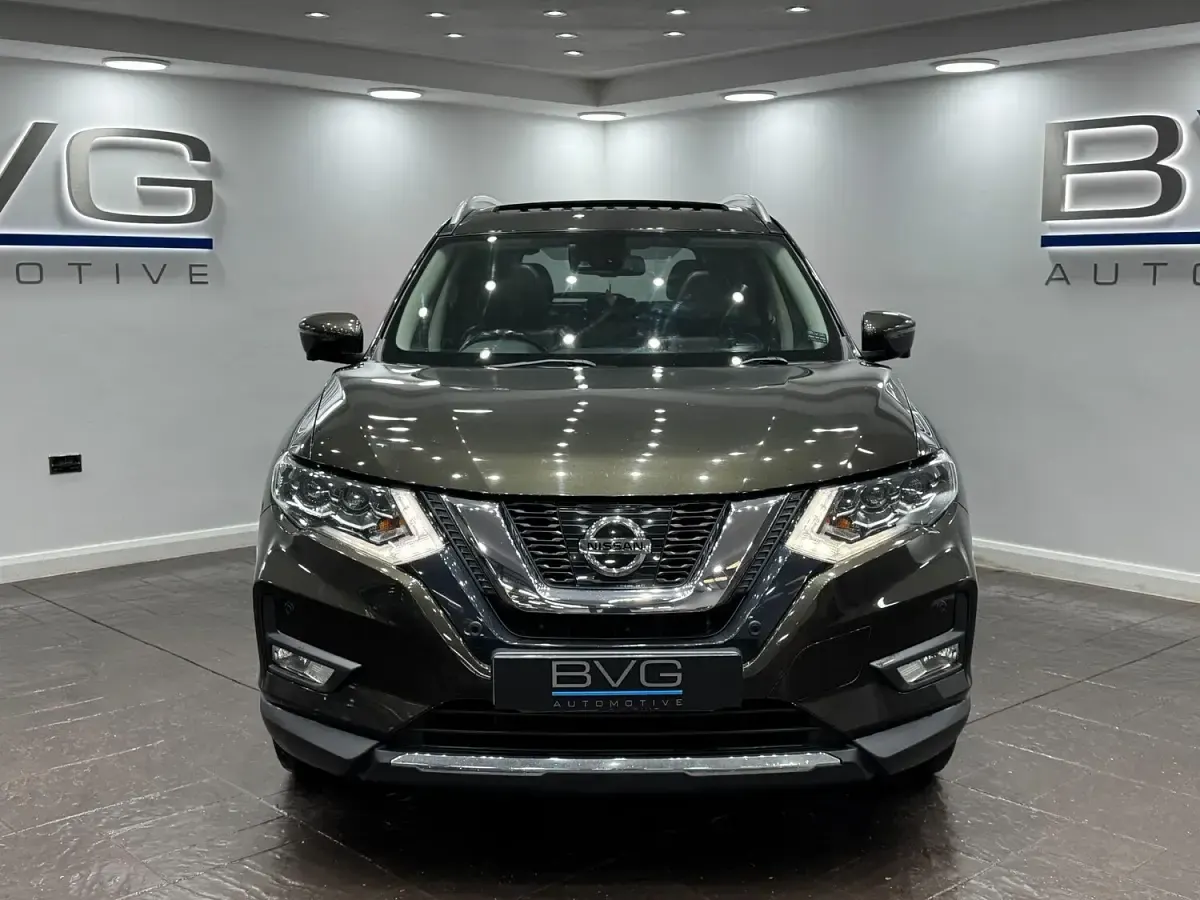 Used Nissan X-Trail Tekna 130 HP (95 kW) 2018 Green SUV