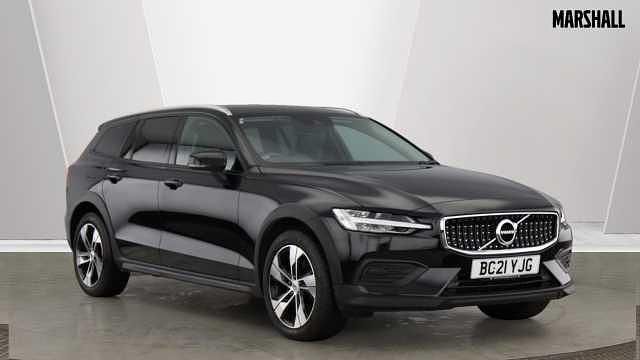 Used 2021 Volvo V60 CC Estate | £22,133 (Fair price) - Image 1/4